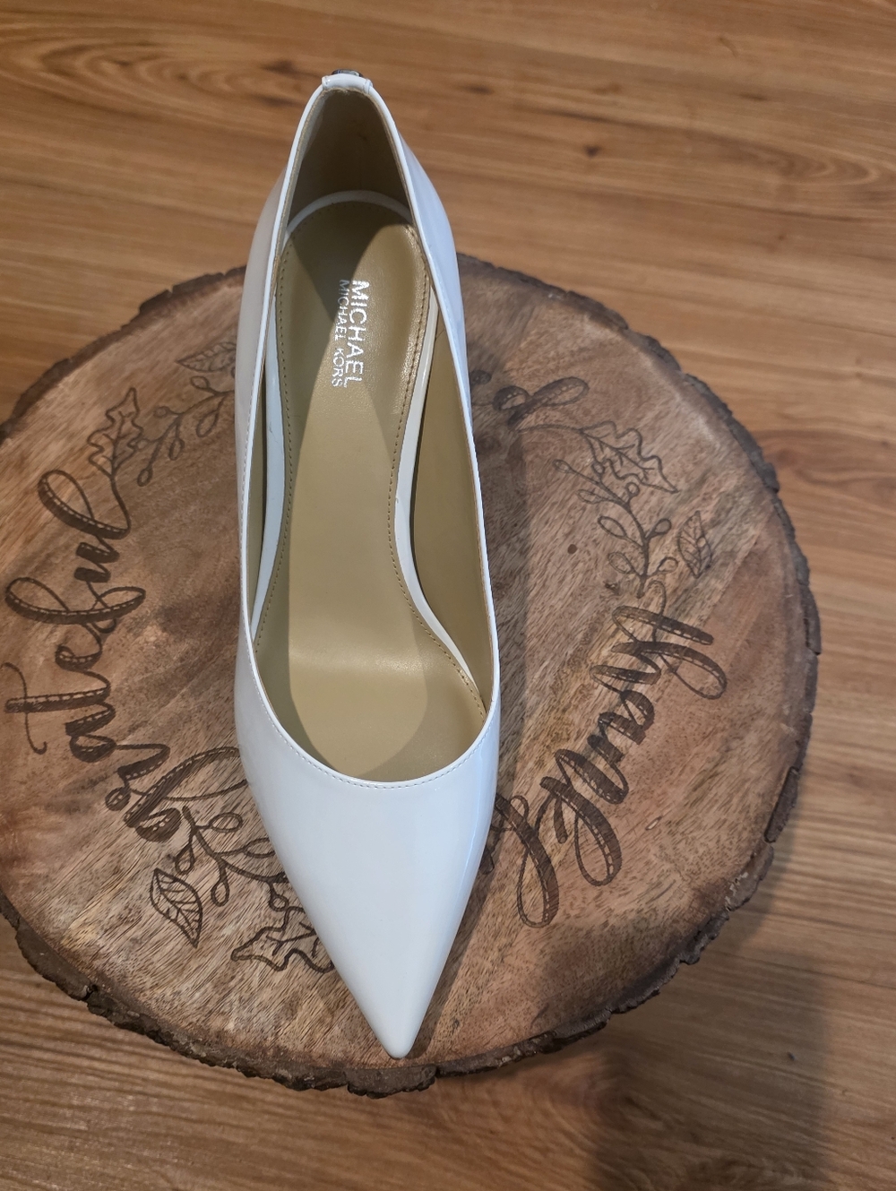 Michael Kors Shiny White Pointed Heels